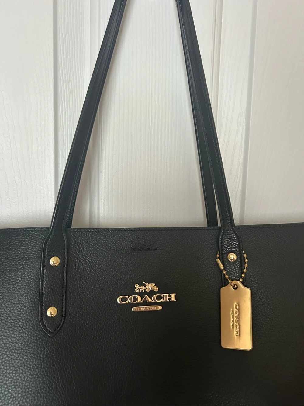 COACH LARGE TOTE BAG WITH GOLD HARDWARE